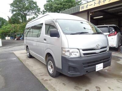 TOYOTA HIACE TRH224
