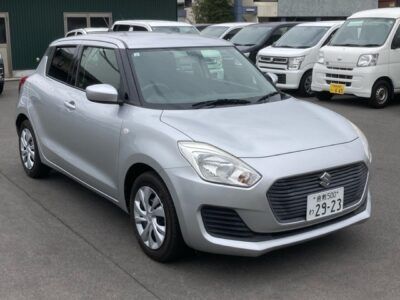 SUZUKI SWIFT ZC83S-105328