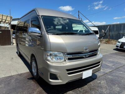 TOYOTA HIACE GRAND CABIN TRH224