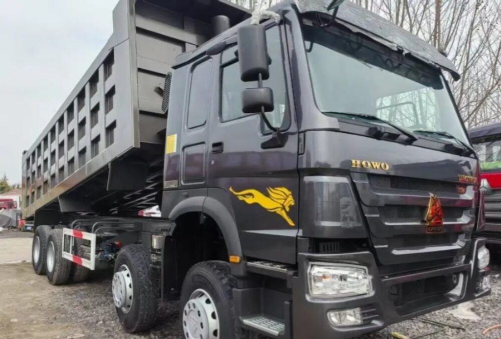 HOWO 371 8X4