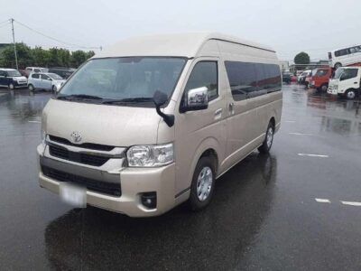 TOYOTA HIACE GDH223B
