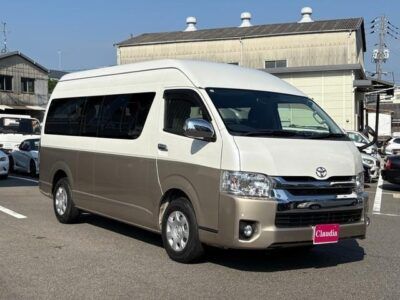 TOYOTA HIACE WAGON GRAND CABIN TRH224