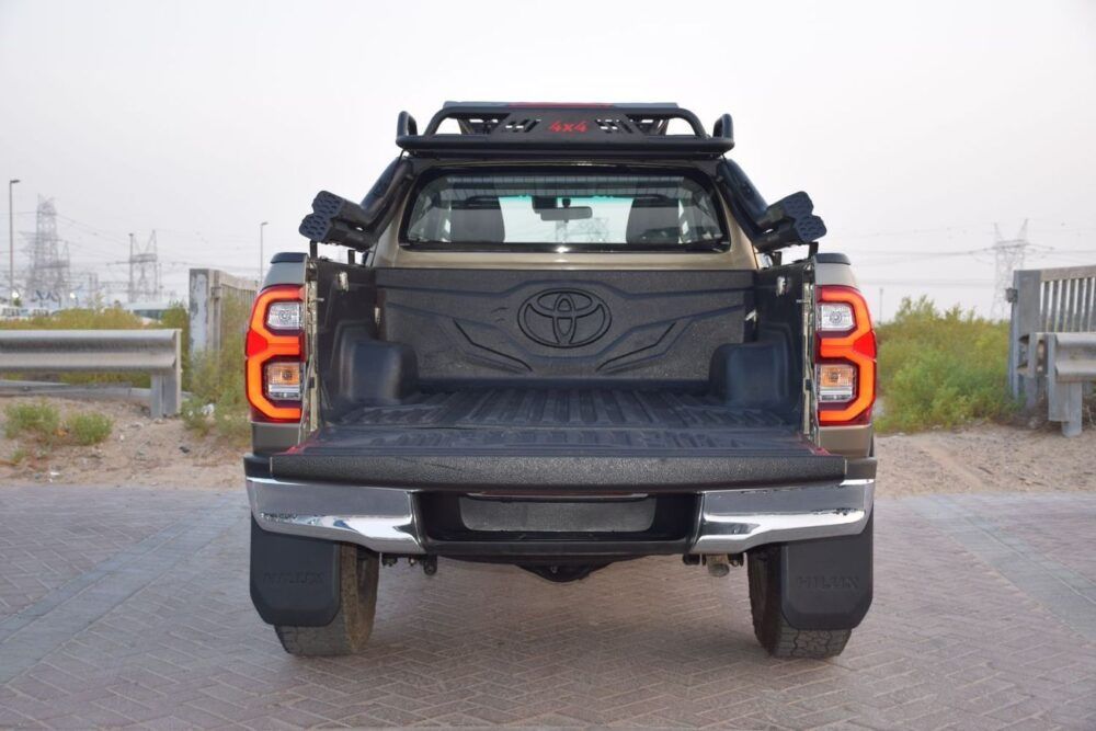 TOYOTA HILUX SMART CAB - Image 9