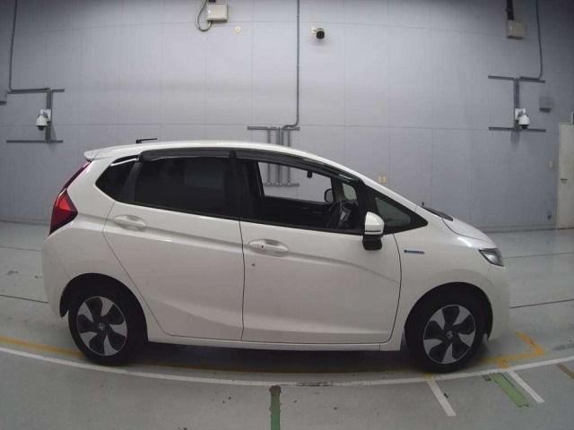 HONDA FIT HYBRID GP5 - Image 6