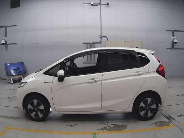 HONDA FIT HYBRID GP5 - Image 7