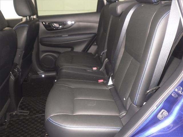 NISSAN X-TRAIL NT32 - Image 8