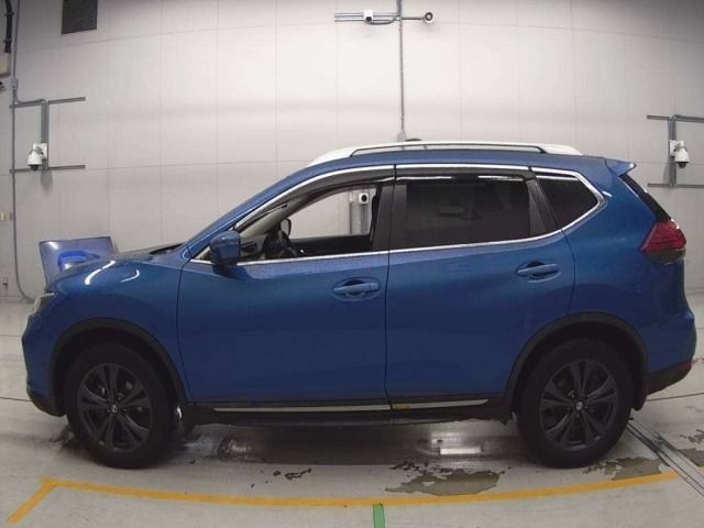 NISSAN X-TRAIL NT32 - Image 3