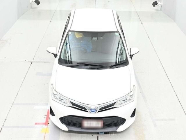 TOYOTA COROLLA AXIO - Image 7